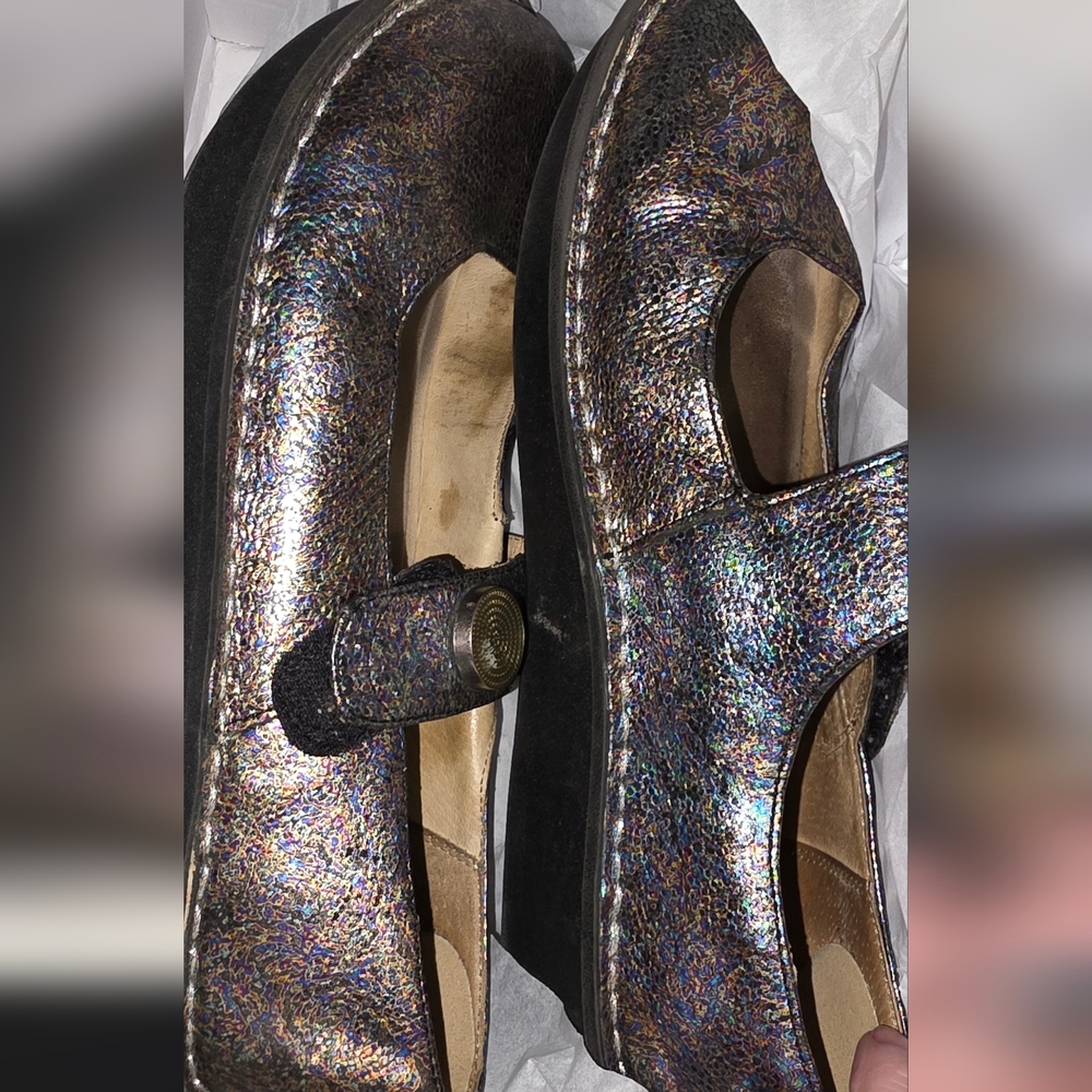 Holographic Women's Alegria Clogs
